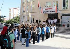 HALK AKADEMİSİ’NDE İLK DERS ZİLİ ÇALDI